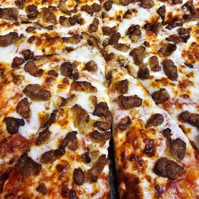 One Topping Pie (10").